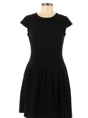 Lark & Ro Black Cap-Sleeve Pleated Mini Dress